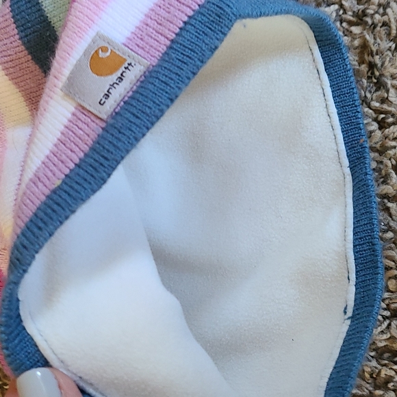 Kids carhartt hat - Picture 2 of 2